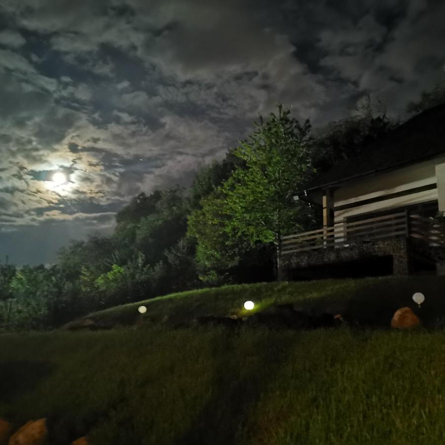 Provence Suceava Hotel Exterior photo