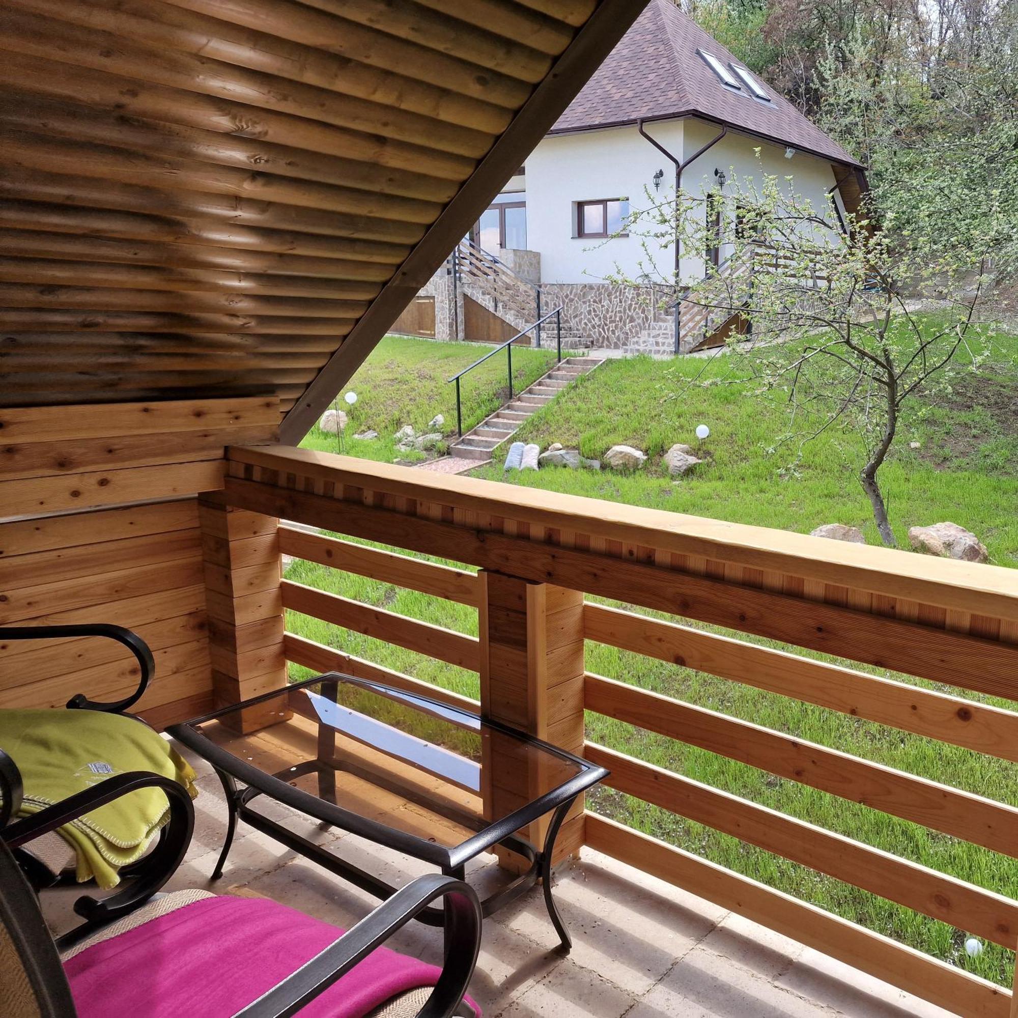 Provence Suceava Hotel Exterior photo
