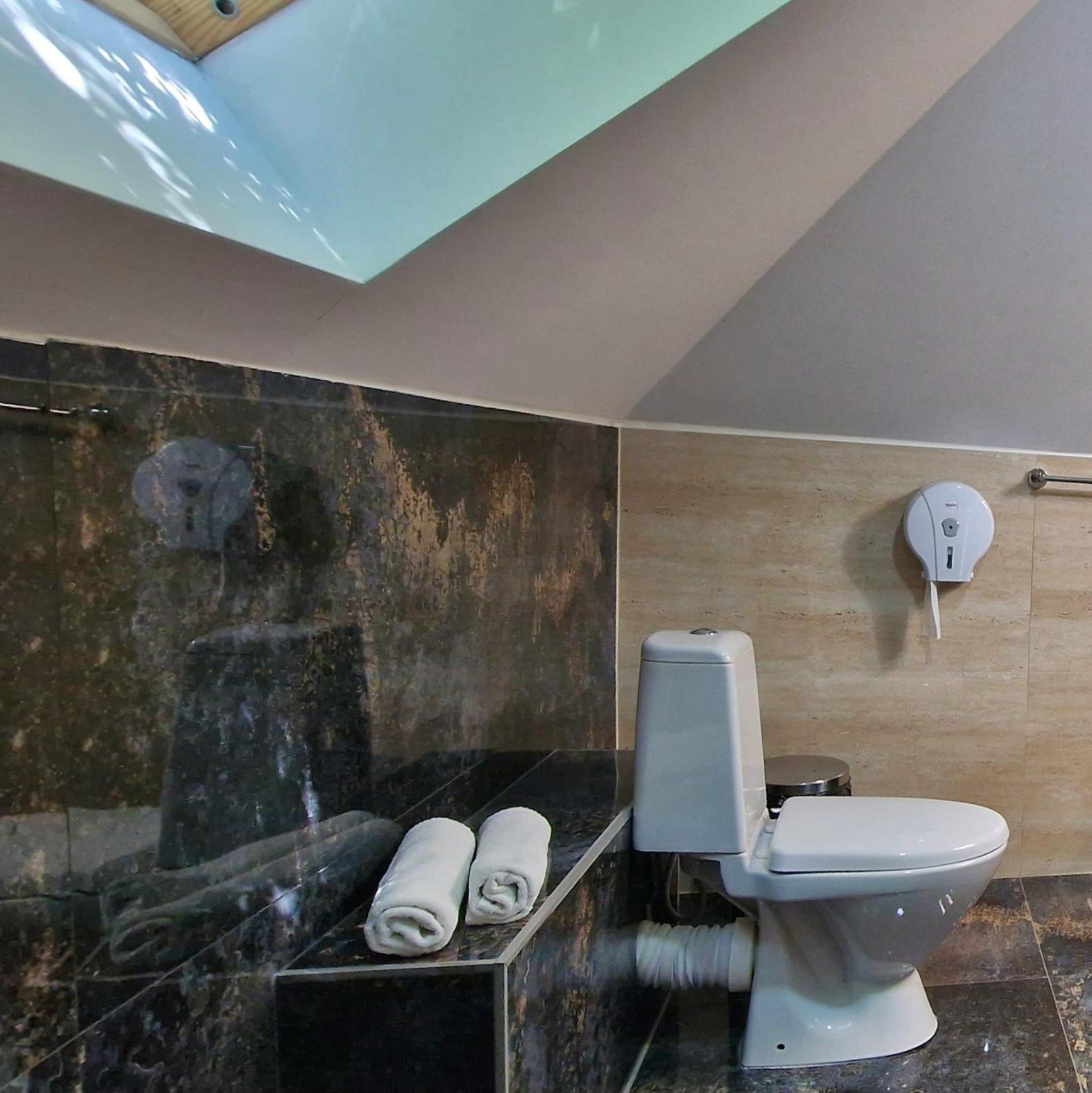 Provence Suceava Hotel Exterior photo